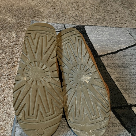 Men’s ugg boots - Picture 4 of 4